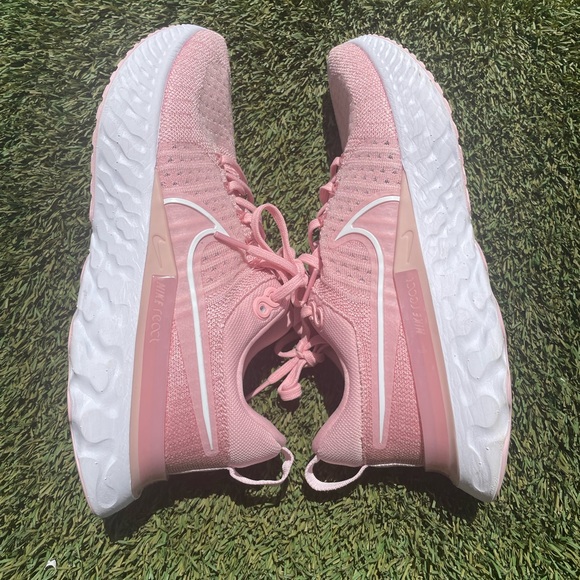 Women’s Nike React Infinity Run Flyknit 2 Running Shoe 8.5 - Picture 6 of 7
